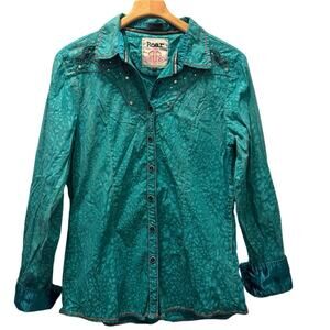 Roar L Large Women's Turquoise Animal Print Embellished Western Button Up Shirt